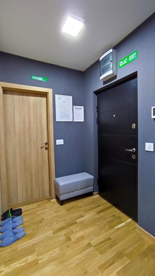 House Of Mac Apartments Ni Exterior foto